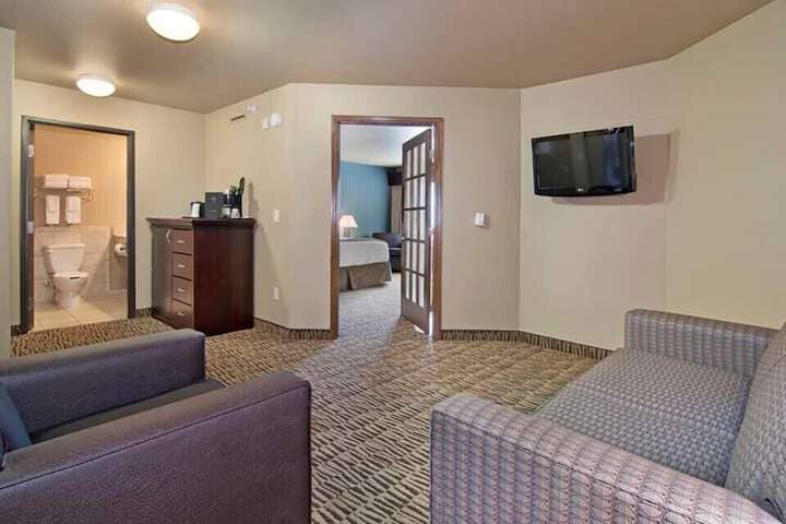 Room 35 of 51