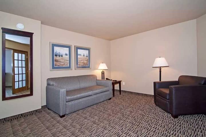 Room 25 of 51