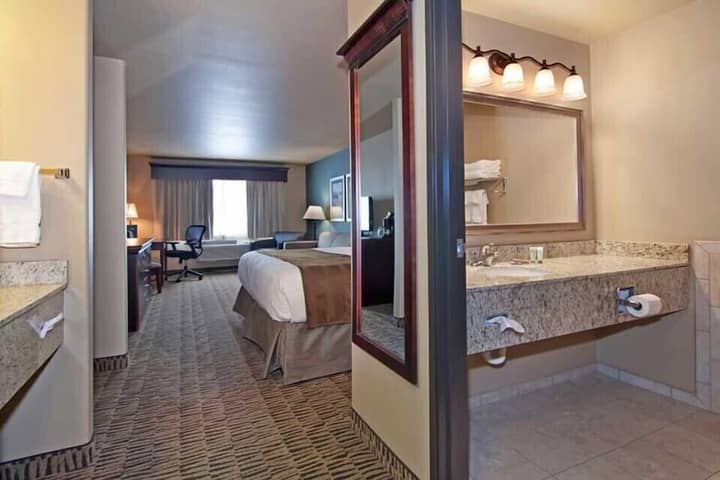 Room 8 of 51